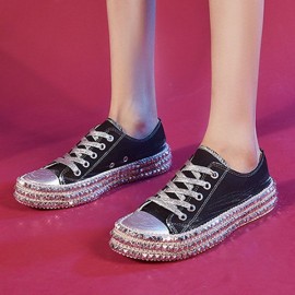 Plus Size Fashion Canvas Rivet Decoration Slip Resistant Flat Causal Shoes