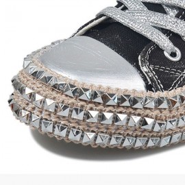 Plus Size Fashion Canvas Rivet Decoration Slip Resistant Flat Causal Shoes