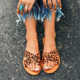 Women Cross Strap Comfy Non Slip Beach Casual Flat Slippers